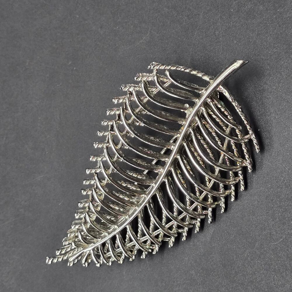 Silver Tone Leaf Brooch Vintage Signed SHP Fall Autumn Leaves